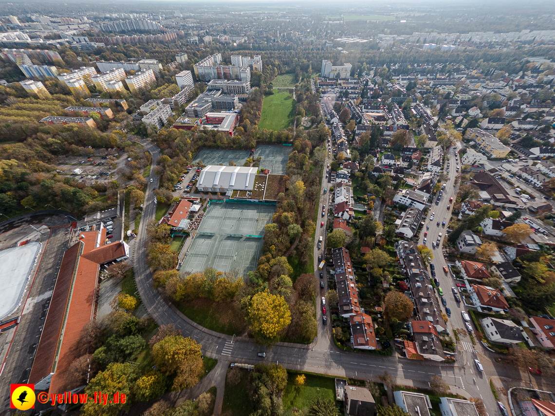 03.11.2022 -  Ostparksee mit Umgebung in Neuperlach